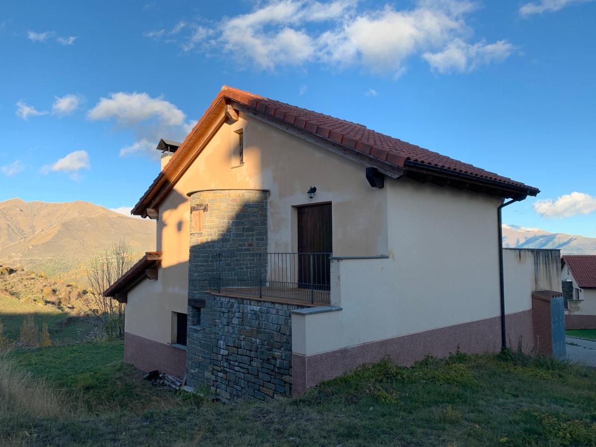 Chalet En El Pirineo De Aragon Neril Exterior photo